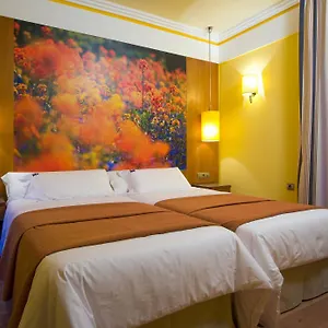 https://suites-gran-via-44.es-andalucia.com